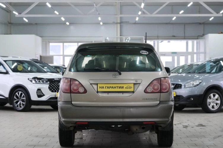 Toyota Harrier 5 из 5