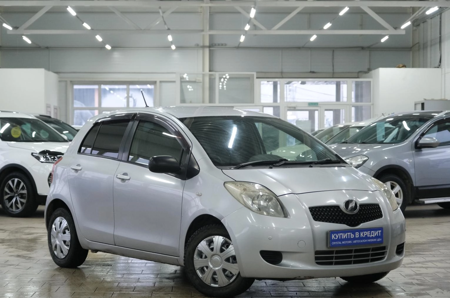 Toyota Vitz 1 из 20