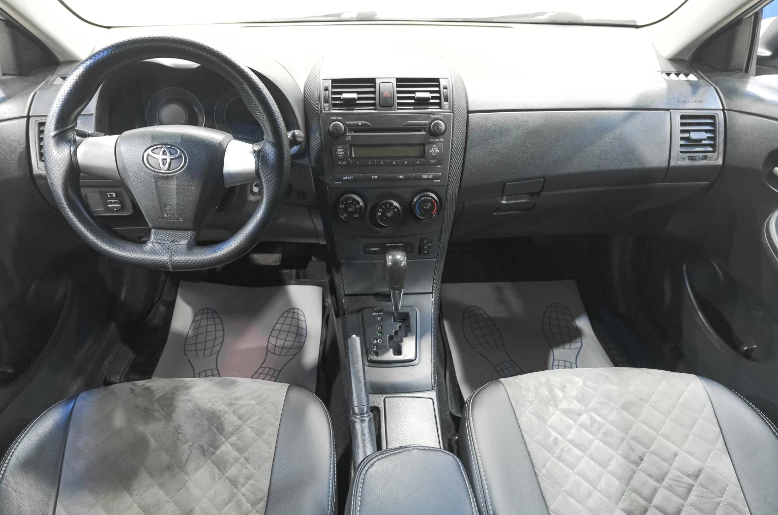 Toyota Corolla 11 из 21