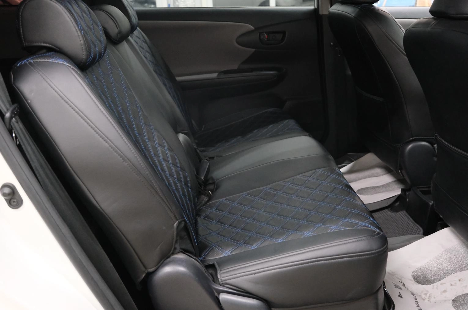 Toyota Wish 19 из 21