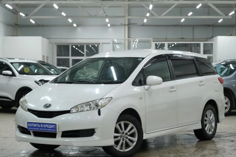 Toyota Wish 3 из 5