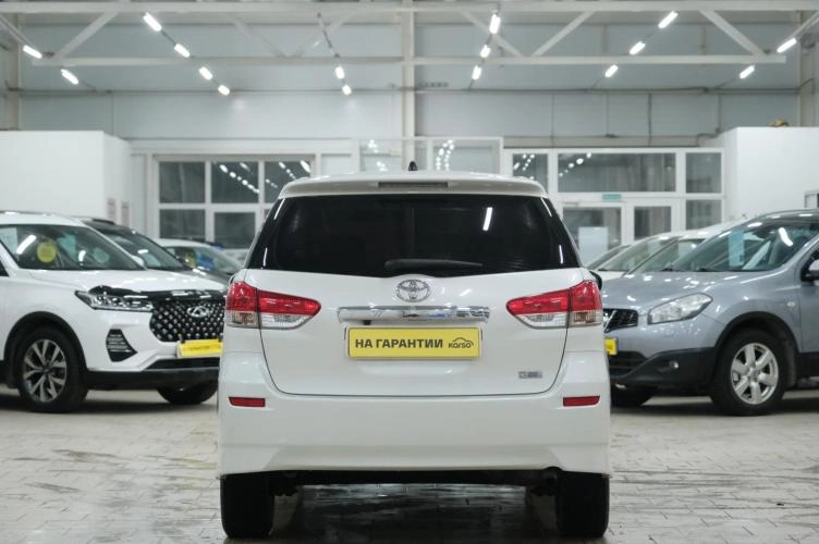 Toyota Wish 5 из 5