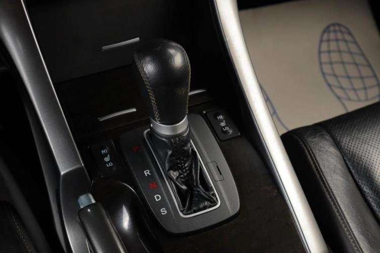 Honda Accord 18 из 21