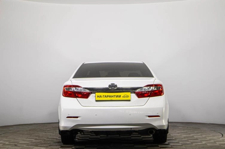Toyota Camry 5 из 5