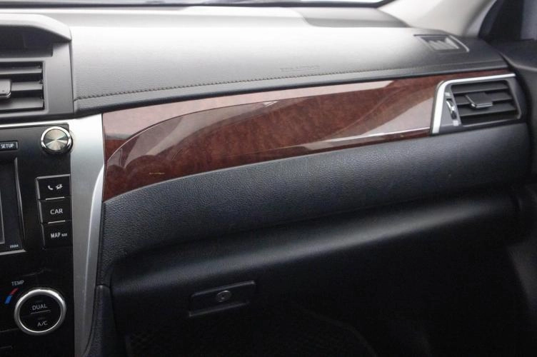 Toyota Camry 14 из 22