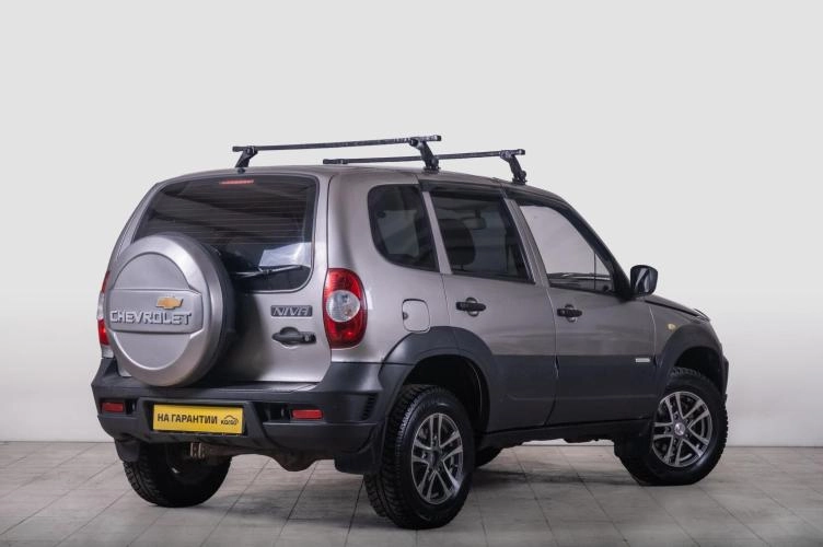 Chevrolet Niva 6 из 6