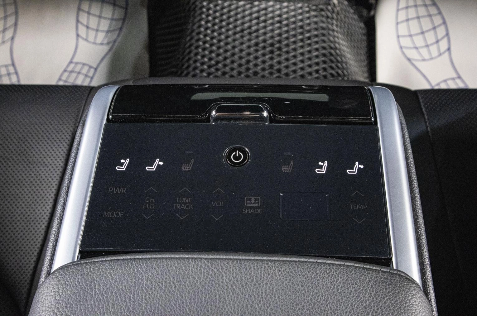 Toyota Camry 21 из 23