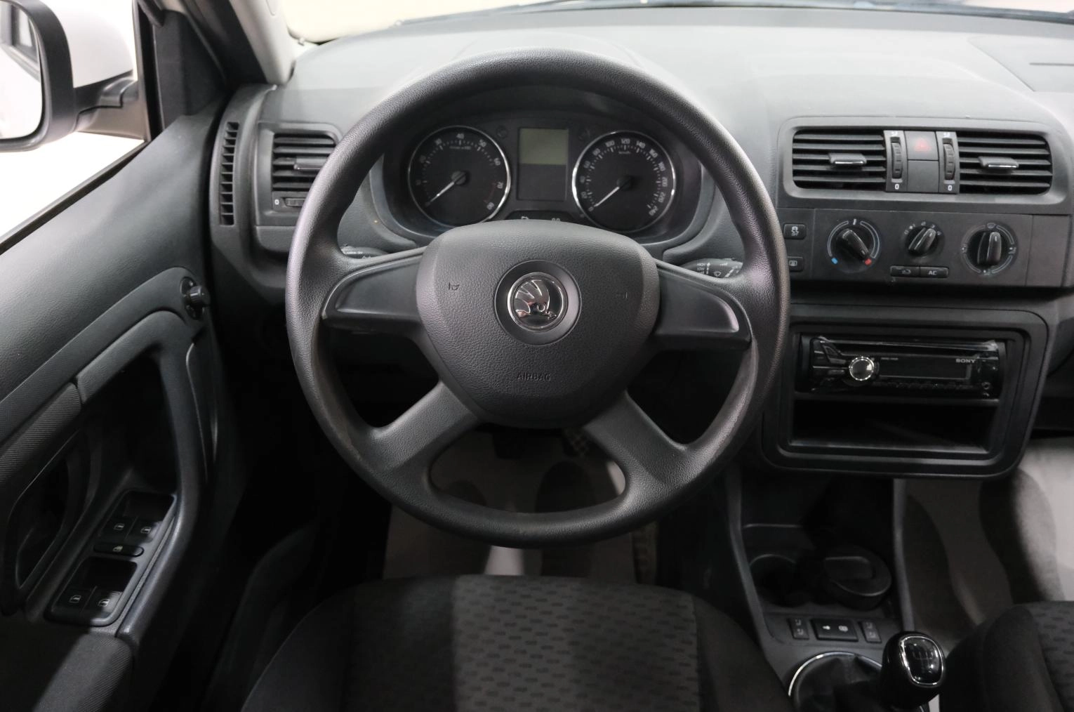 Skoda Fabia 12 из 23