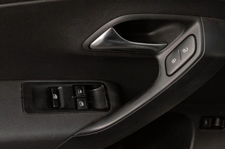 Volkswagen Polo 7 из 19