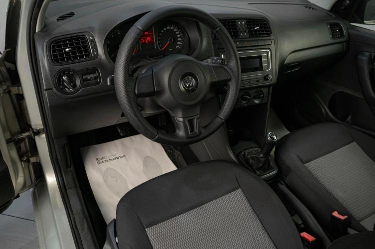 Volkswagen Polo 8 из 19