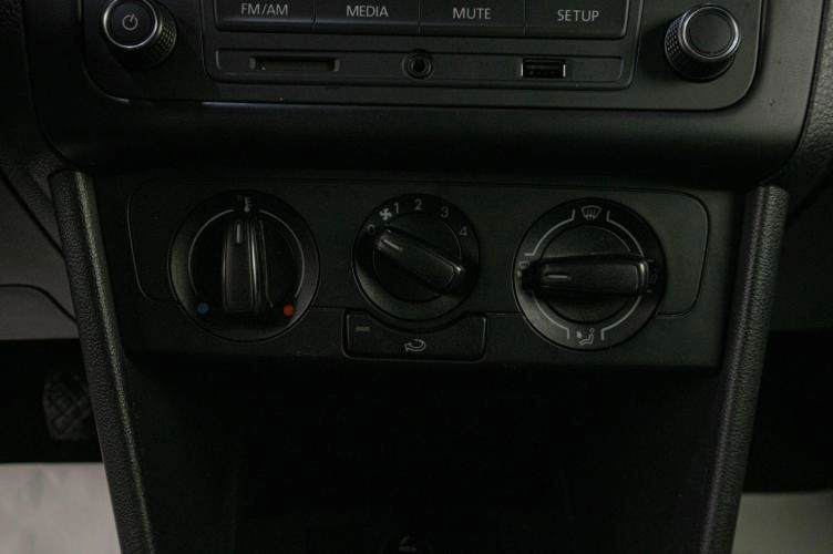 Volkswagen Polo 16 из 19