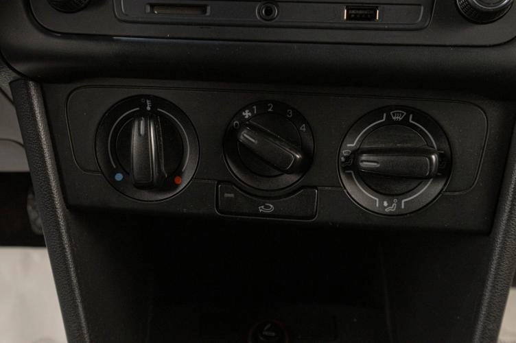 Volkswagen Polo 17 из 19