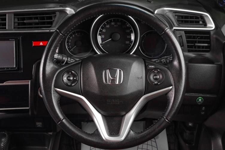 Honda Fit 14 из 19