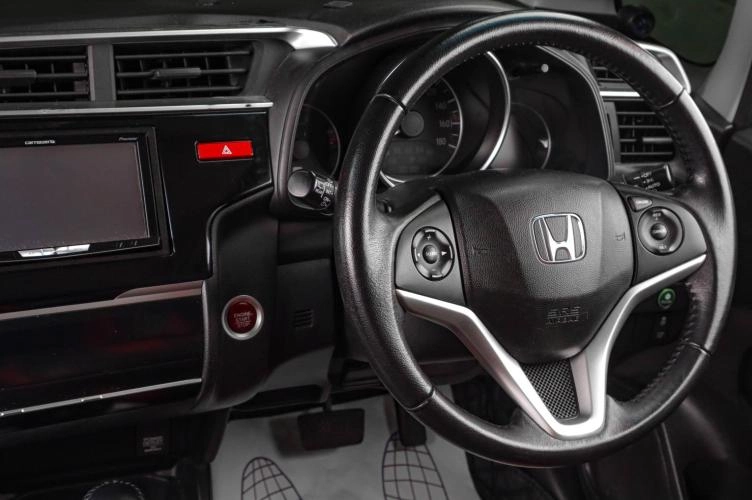 Honda Fit 11 из 19