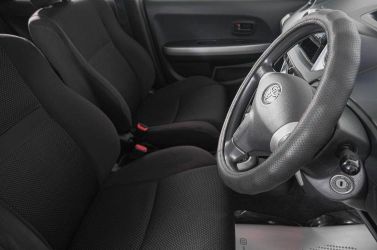 Toyota Ist 11 из 20