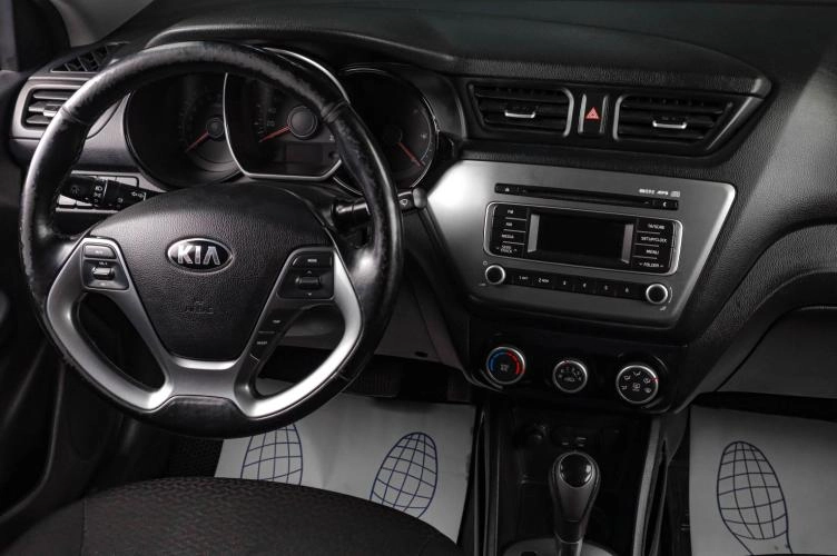 KIA Rio 11 из 19