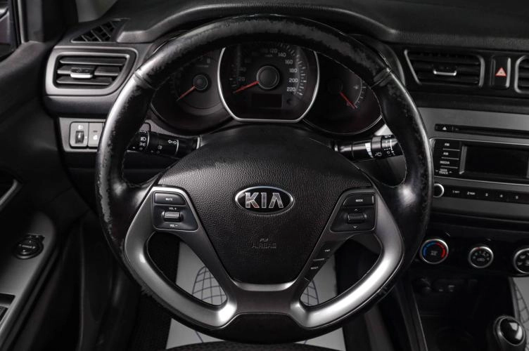 KIA Rio 14 из 19