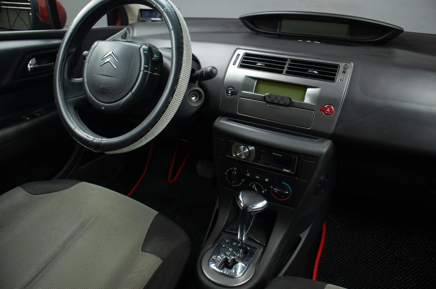 Citroen C4 8 из 18