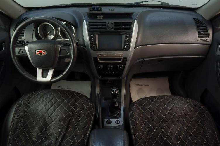 Geely Emgrand X7 14 из 17
