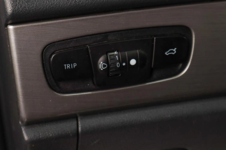 Geely Emgrand X7 9 из 17