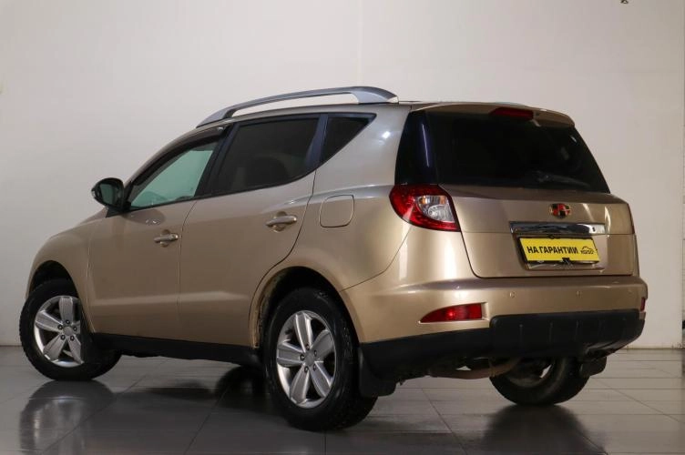 Geely Emgrand X7 4 из 5