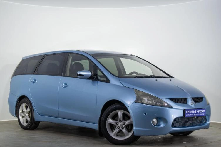 Mitsubishi Grandis 1 из 5
