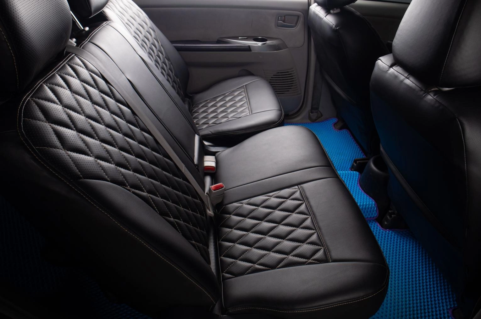 Mitsubishi Grandis 16 из 17