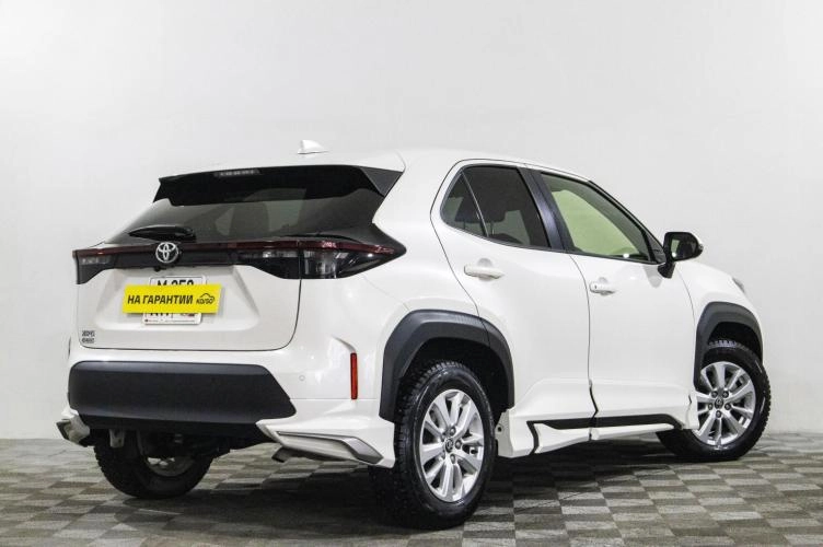Toyota Yaris Cross 4 из 5