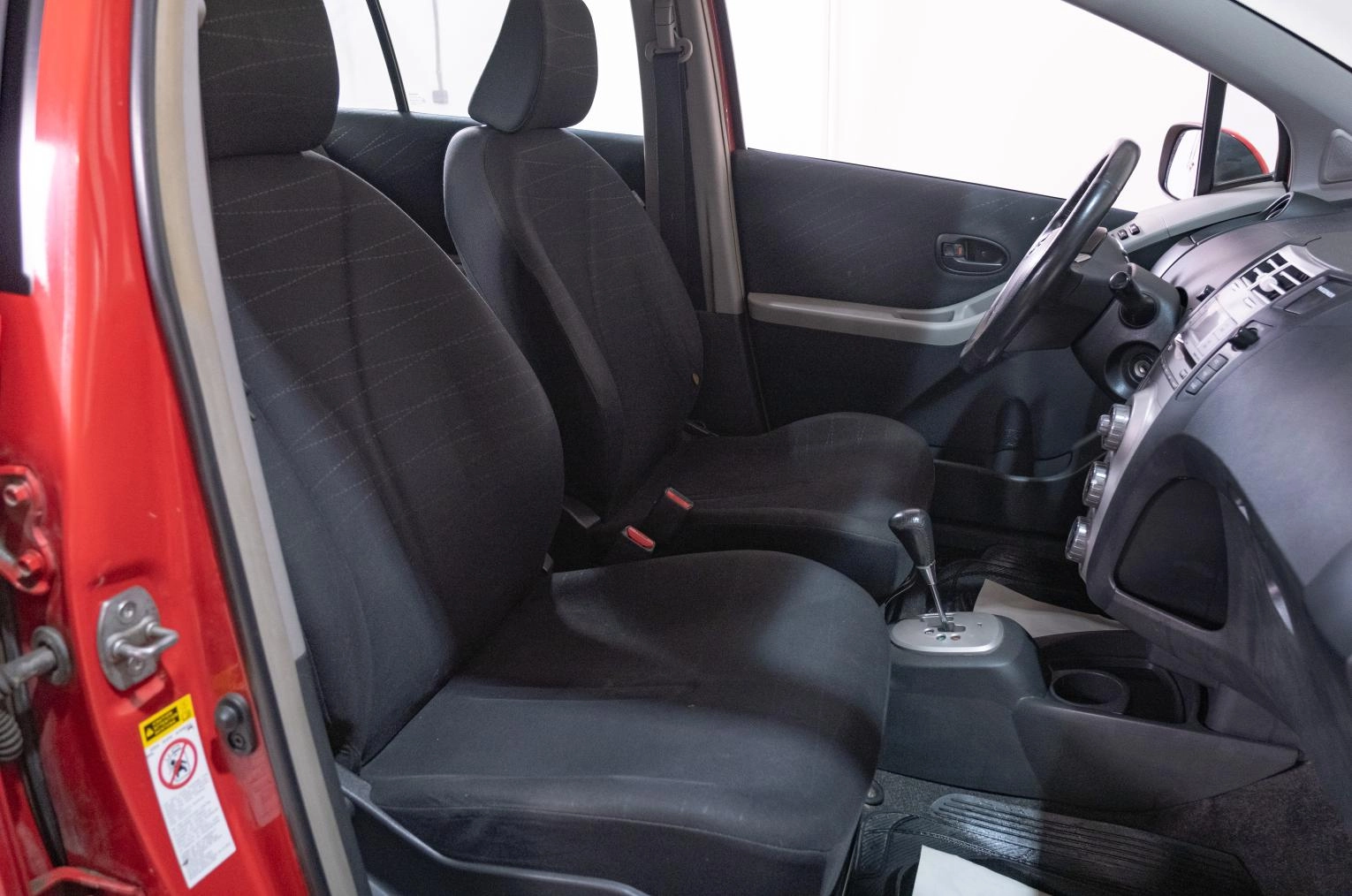 Toyota Yaris 19 из 22