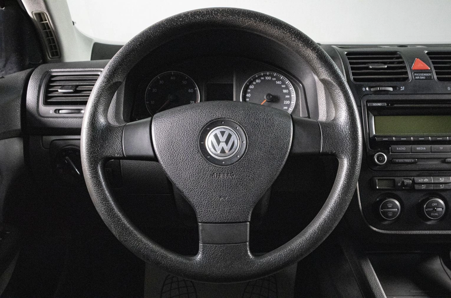 Volkswagen Jetta 11 из 16