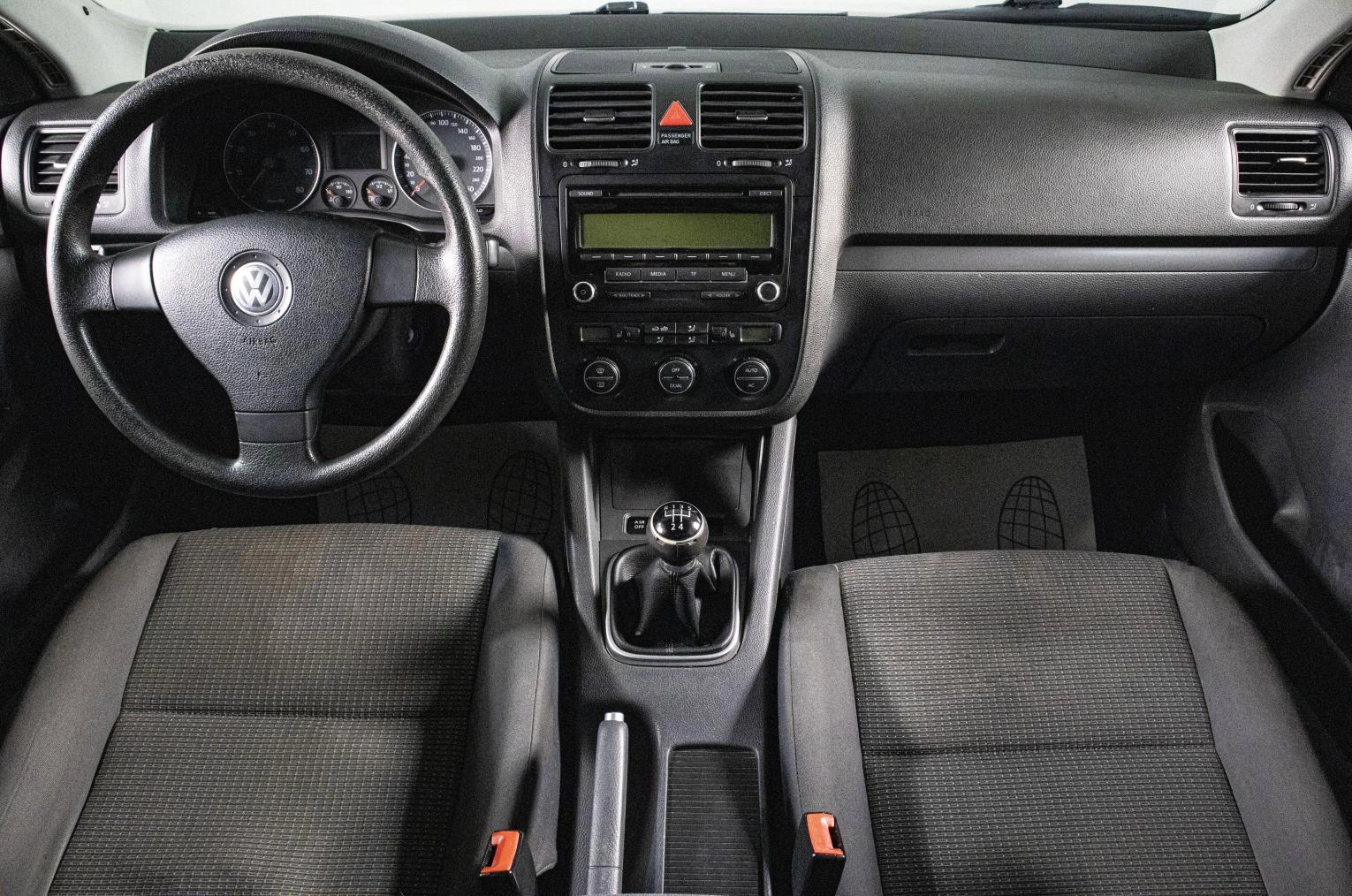 Volkswagen Jetta 12 из 16