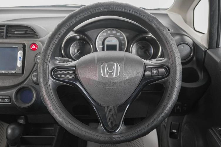 Honda Fit Shuttle 15 из 22
