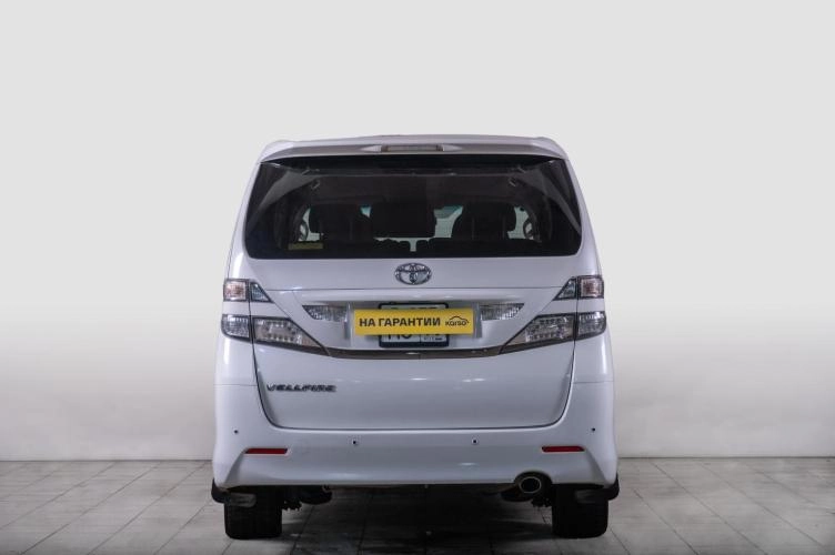 Toyota Vellfire 4 из 6