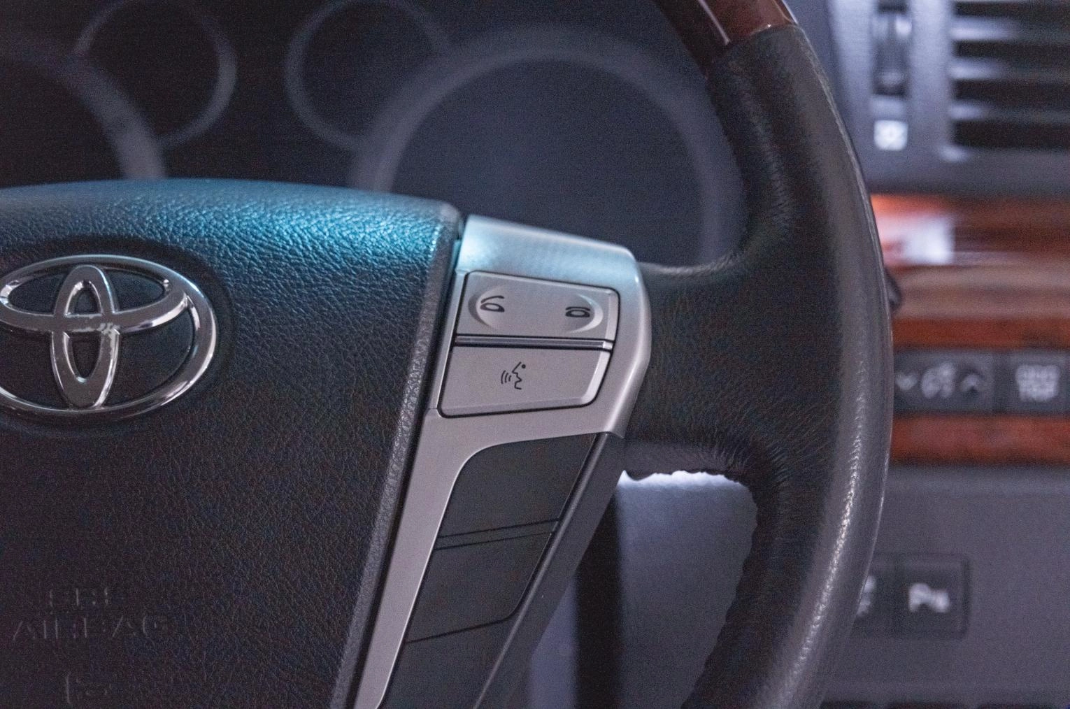 Toyota Vellfire 12 из 19