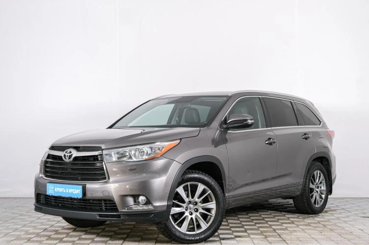 Toyota Highlander 3 из 5