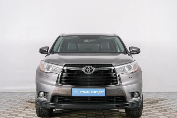 Toyota Highlander 2 из 5