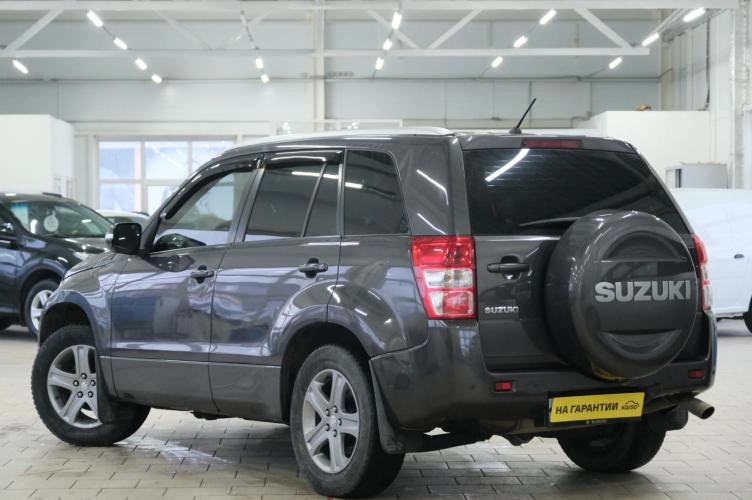 Suzuki Grand Vitara 4 из 5