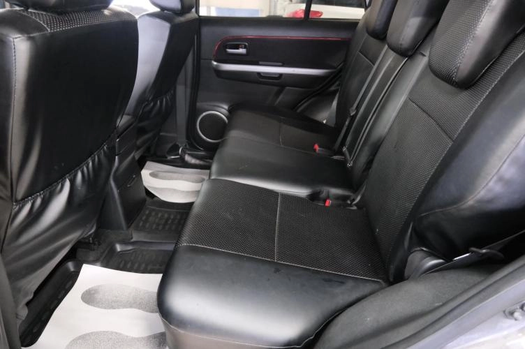 Suzuki Grand Vitara 21 из 23