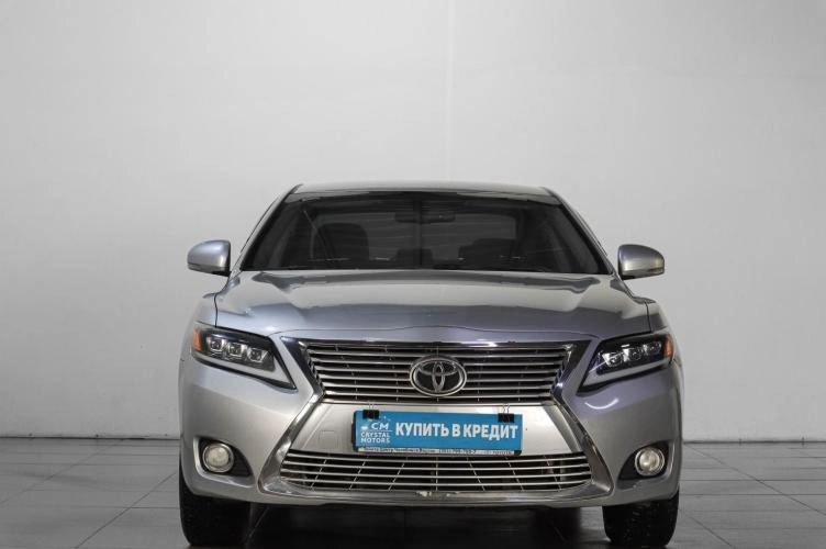 Toyota Camry 2 из 5