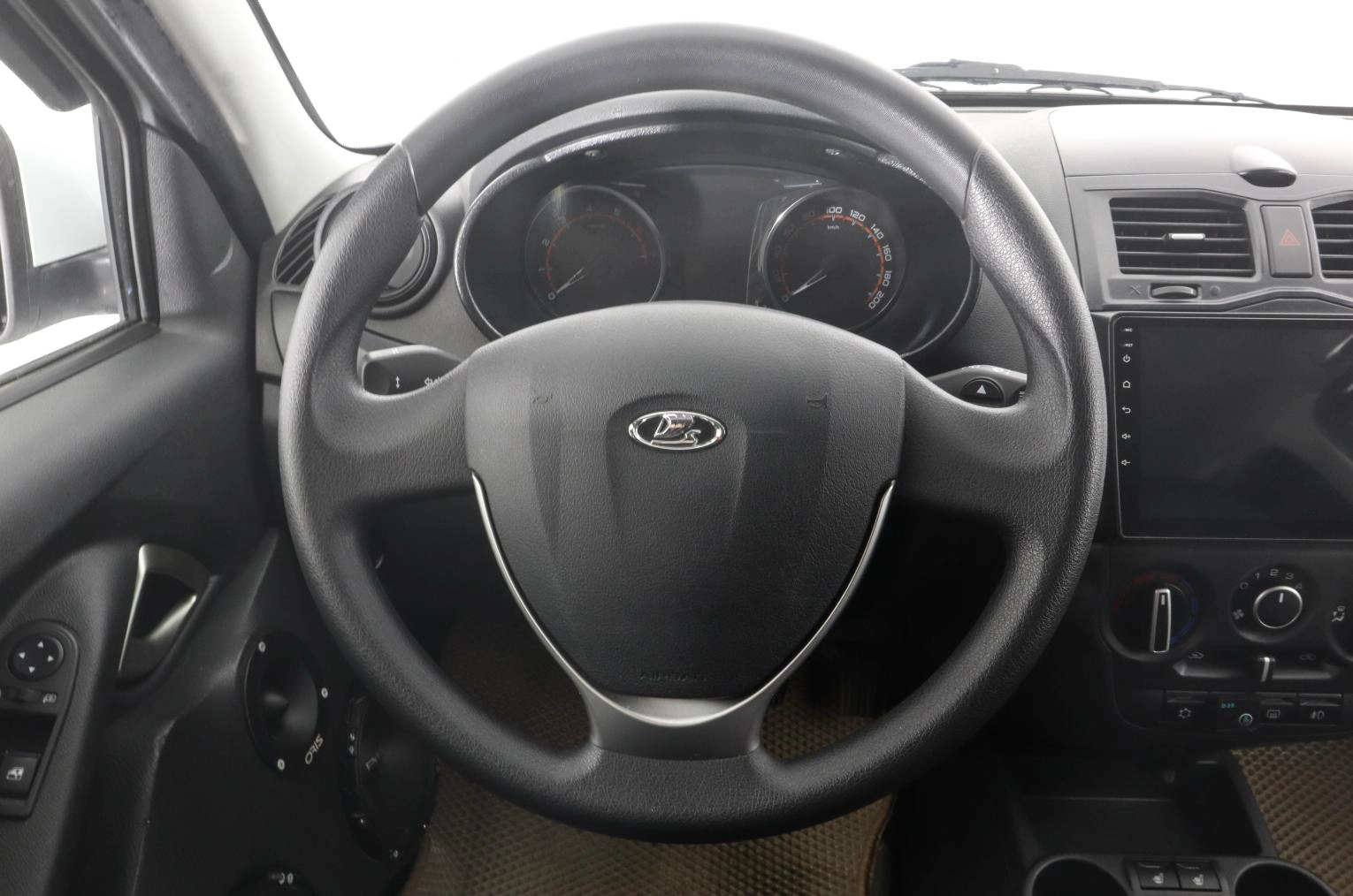 ВАЗ (LADA) Granta 14 из 20