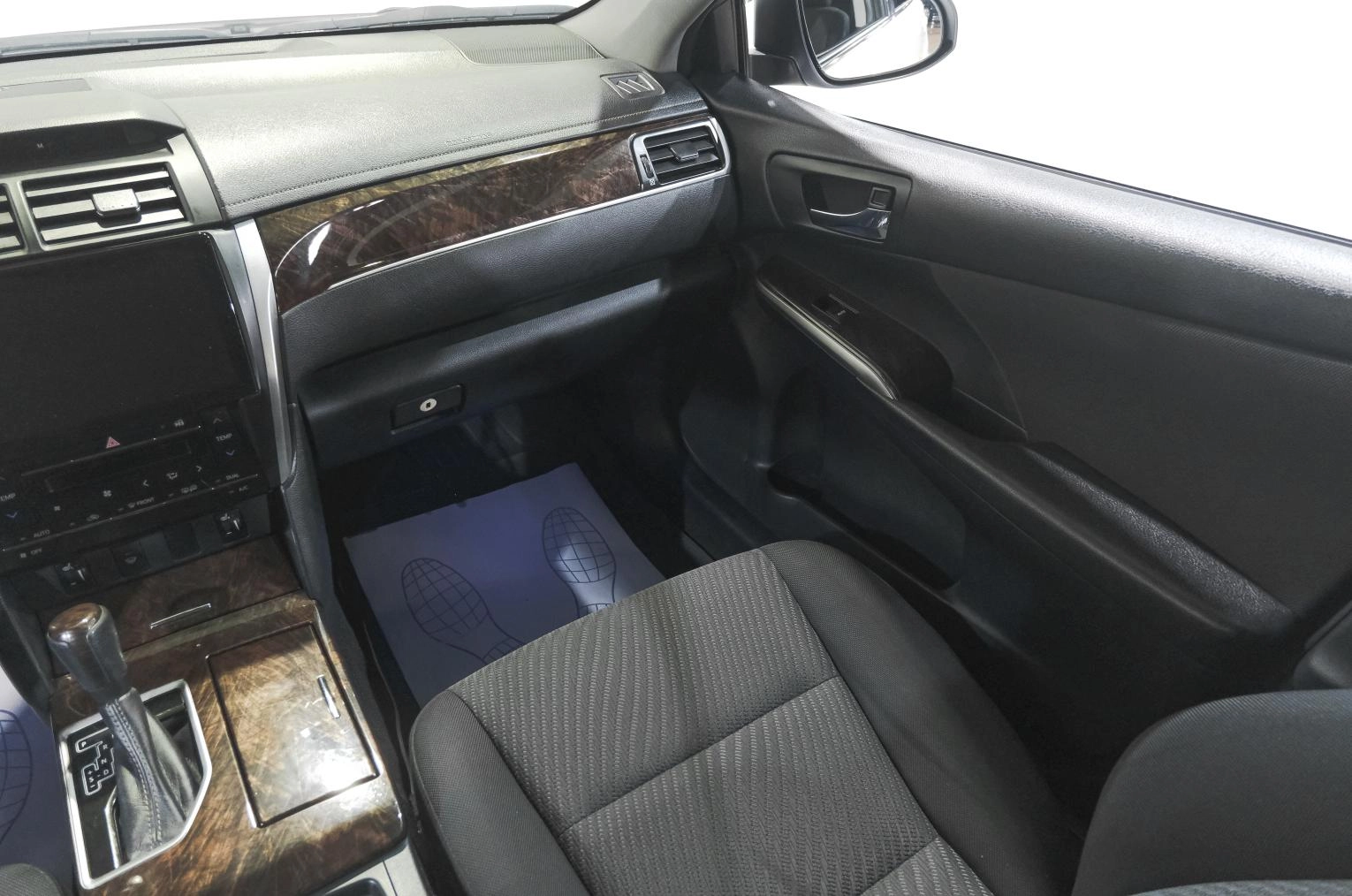 Toyota Camry 10 из 26