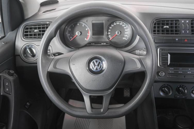 Volkswagen Polo 15 из 21