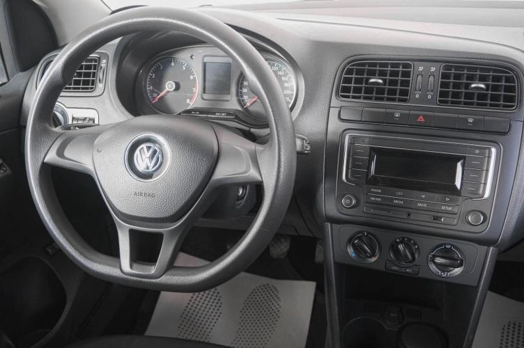 Volkswagen Polo 12 из 21
