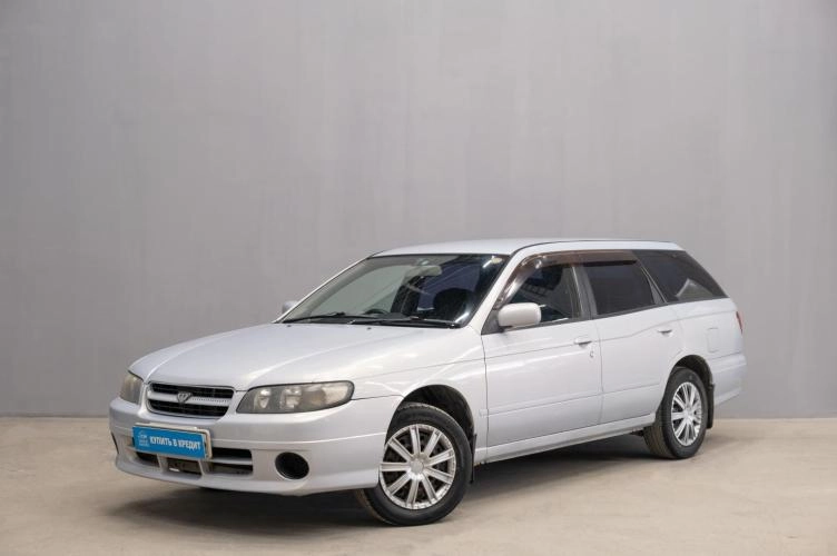 Nissan Avenir 3 из 6