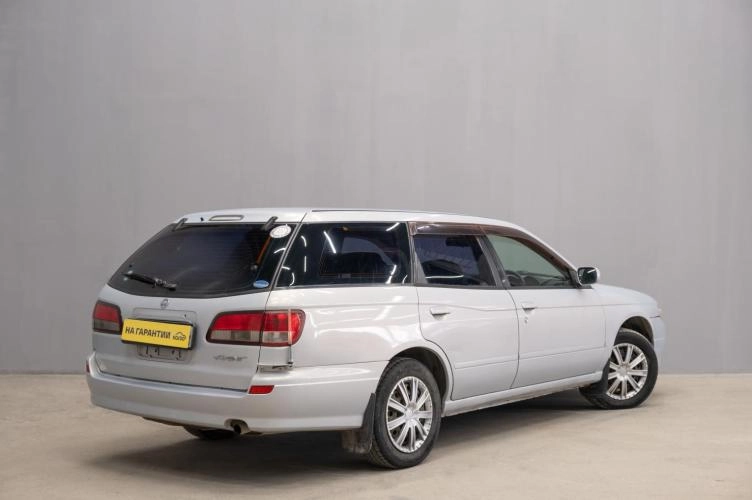 Nissan Avenir 6 из 6