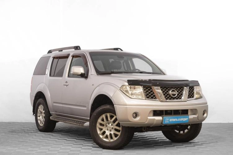 Nissan Pathfinder 1 из 6