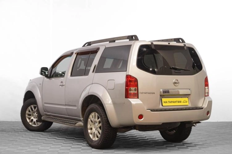 Nissan Pathfinder 6 из 6