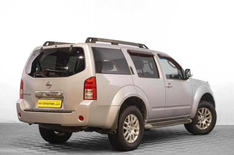 Nissan Pathfinder 4 из 6