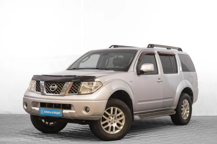 Nissan Pathfinder 3 из 6