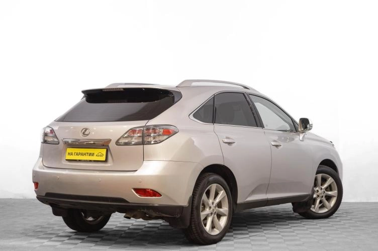 Lexus RX 4 из 5